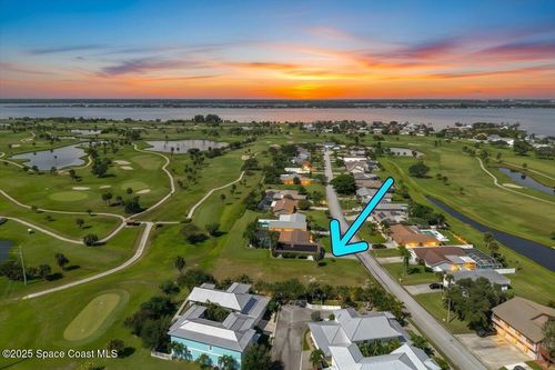 10 Fairway Dr, Cocoa Beach, FL, 32931-2004 | Card Image