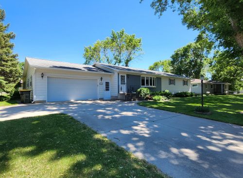 202 1st St, Danube, MN, 56230-7514 | Card Image