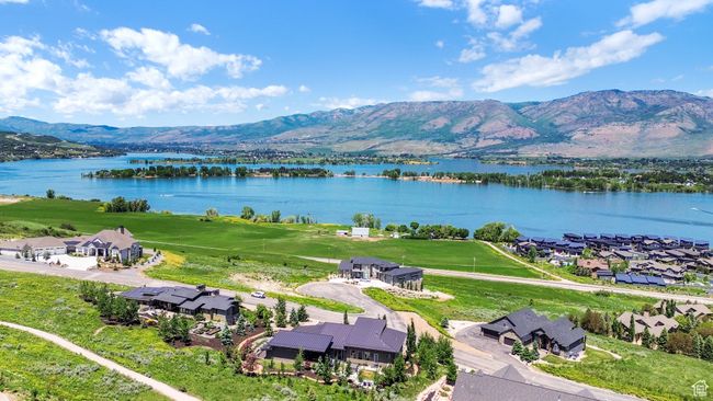 Aerial view of residential area with a water and mountain view | Image 116