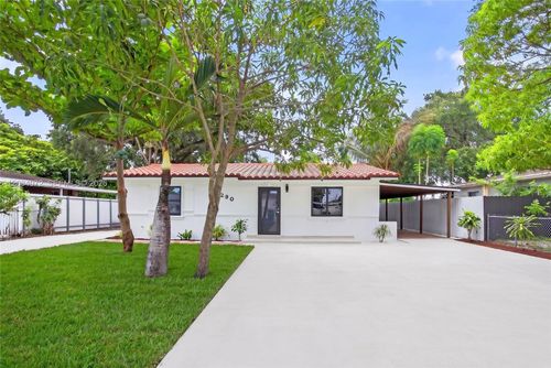 9290 Nw 32nd Court Rd, Miami, FL, 33147-2808 | Card Image