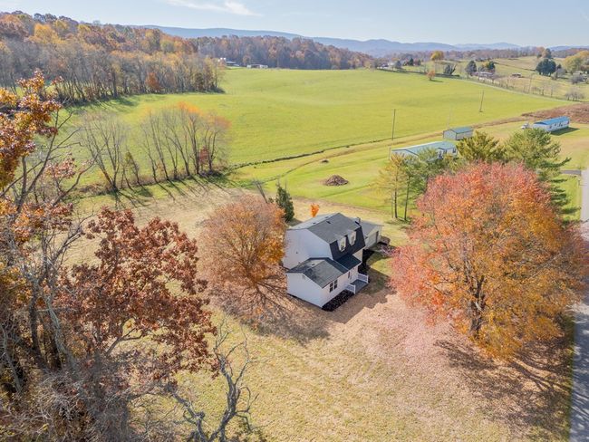 3052 Cedar Springs Rd., House other with 3 bedrooms, 4 bathrooms and 1 parking in Sugar Grove VA | Image 54
