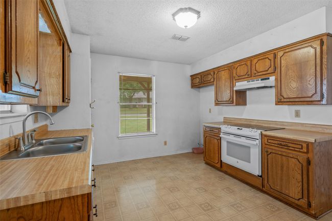 424 S Maxey St, House other with 3 bedrooms, 2 bathrooms and null parking in Sherman TX | Image 10