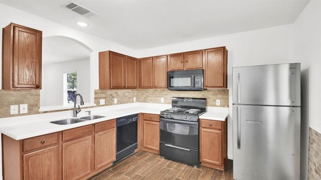 13124 Winecup Mallow Trl, House other with 3 bedrooms, 2 bathrooms and 3 parking in Elgin TX | Image 11