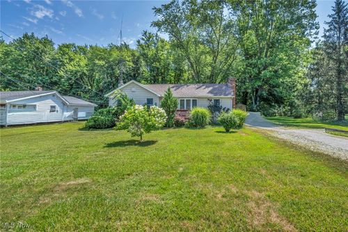 3362 Addison Rd, Geneva, OH, 44041-9169 | Card Image