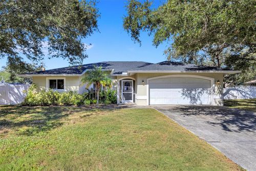 682 Roanoke Rd, Venice, FL, 34293-5436 | Card Image