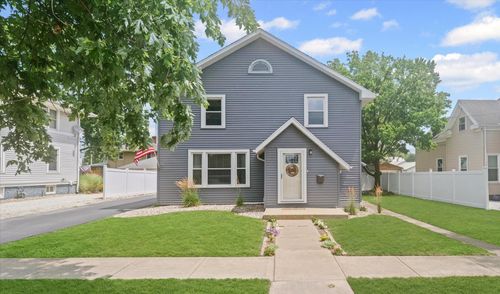 414 N Church St, Gibson City, IL, 60936-1226 | Card Image