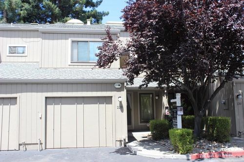 228 Flynn Ave, Mountain View, CA, 94043-3953 | Card Image
