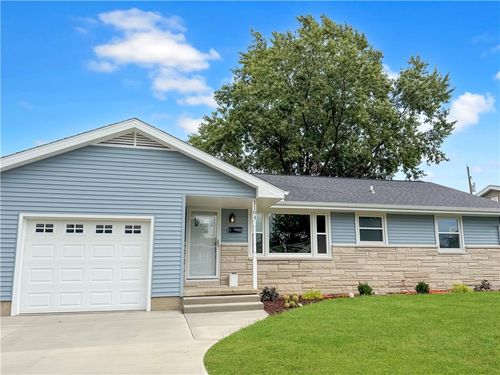 1104 N 30th St, Mattoon, IL, 61938-2367 | Card Image