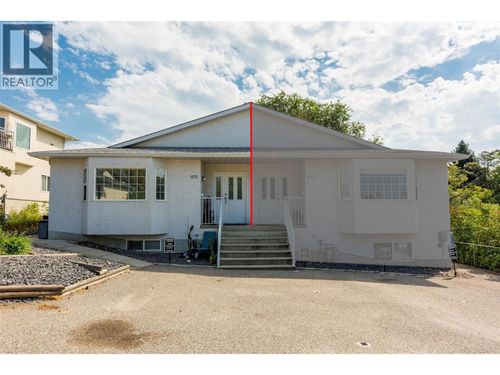 1375 Orchard Dr, Kelowna, BC, V1Y3V1 | Card Image
