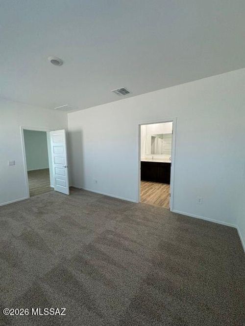 10004 N Guayacan Trl, Marana, AZ, 85653-1504 | Card Image