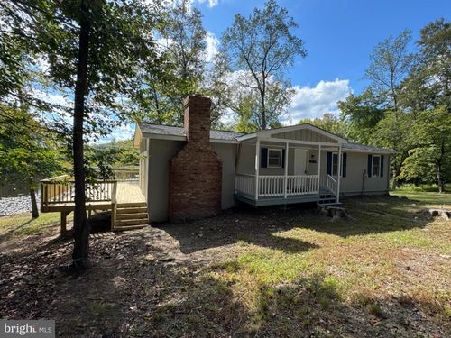 26374 Hill Rd, Ruther Glen, VA, 22546-3545 | Card Image