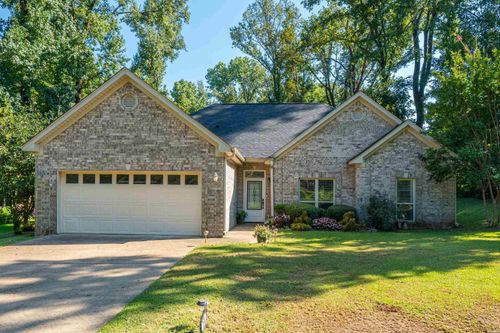 249 Mission Dr, Malvern, AR, 72104-8784 | Card Image