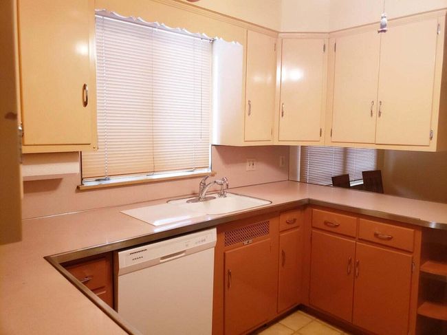 Morainekitchen3 | Image 13