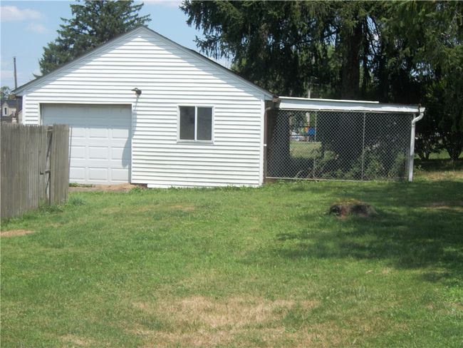 102 Nemacolin Rd, House other with 3 bedrooms, 3 bathrooms and 2 parking in Carmichaels PA | Image 37
