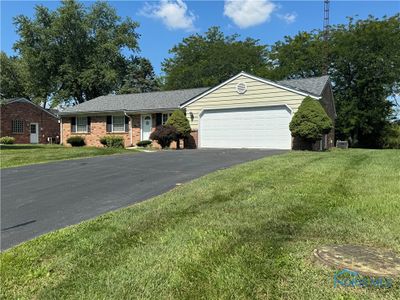 2202 N Kathy Lane, House other with 3 bedrooms, 2 bathrooms and 2 parking in Genoa OH | Image 1