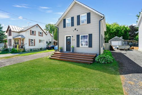 {{alt}} | Card Image