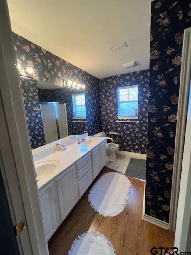APT-2102 - 5401 Hollytree Dr, Condo with 3 bedrooms, 2 bathrooms and null parking in Tyler TX | Image 10