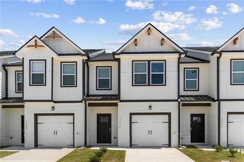 5276 Magnolia Grove Way, Gainesville, GA, 30504-1501 | Card Image