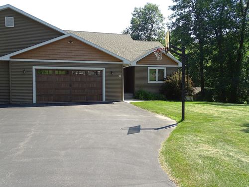 224 Country Ln, Durand, WI, 54736-1765 | Card Image