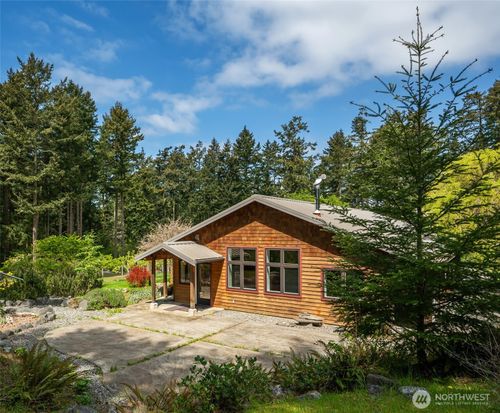 343 Burt Rd, Lopez Island, WA, 98261-8250 | Card Image