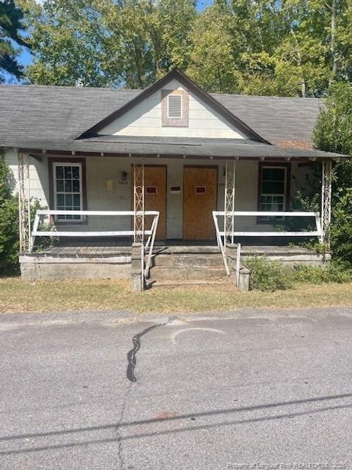 5552 River Rd, Hope Mills, NC, 28348-2377 | Card Image