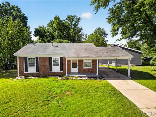 7416 Foxmont Dr, Hazelwood, MO, 63042-2102 | Card Image