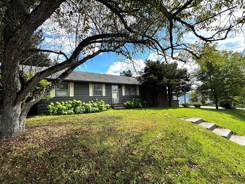 198 Twitchell Hill Rd, Shaftsbury, VT, 05262-9259 | Card Image