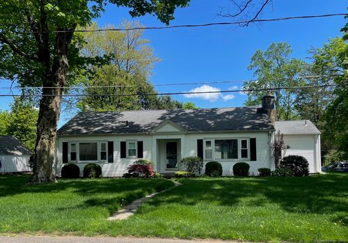 2 Robert St, Somers, CT, 06071-1504 | Card Image