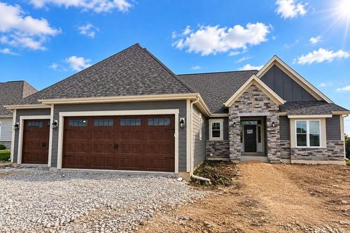 1607 Sauk Trail, Waukesha, WI, 53189 | Card Image