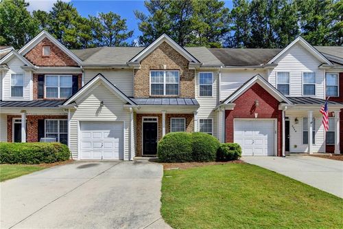 3050 Kentmere Dr, Cumming, GA, 30040-1220 | Card Image