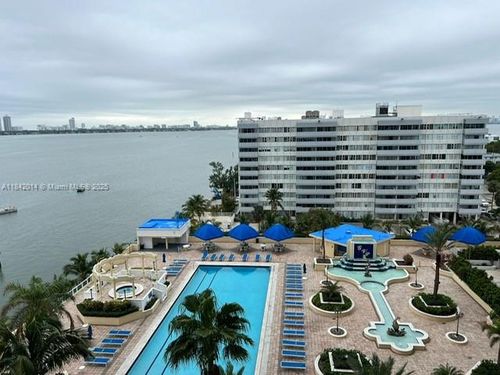 apt-1122-7601 E Treasure Dr, North Bay Village, FL, 33141-4363 | Card Image