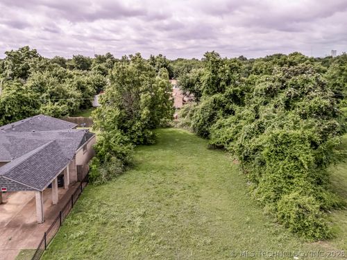 2042 E Young Place, Tulsa, OK, 74110 | Card Image