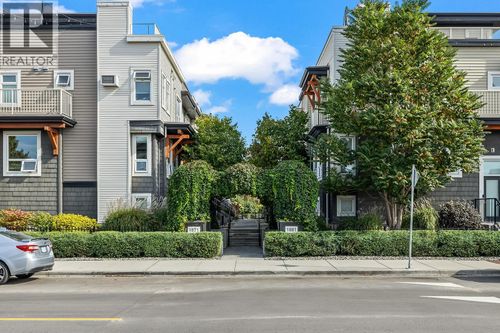 14-1881 Ambrosi Rd, Kelowna, BC, V1Y4R8 | Card Image