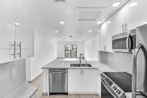 2-211-7668 Sw 152nd Ave, Miami, FL, 33193-1127 | Card Image
