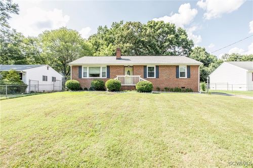 215 Holly Hill Dr, Petersburg, VA, 23805-2554 | Card Image