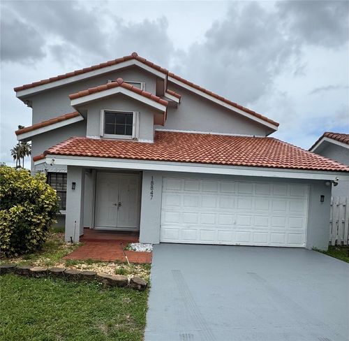 18847 Nw 82nd Pl, Hialeah, FL, 33015-5338 | Card Image
