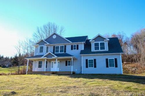 5 James Ct, Port Jervis, NY, 12771-3144 | Card Image