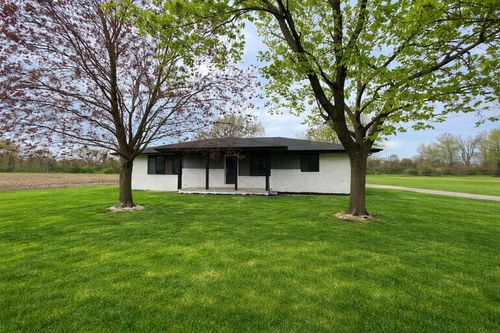 1122 Elm St Sw, Demotte, IN, 46310 | Card Image