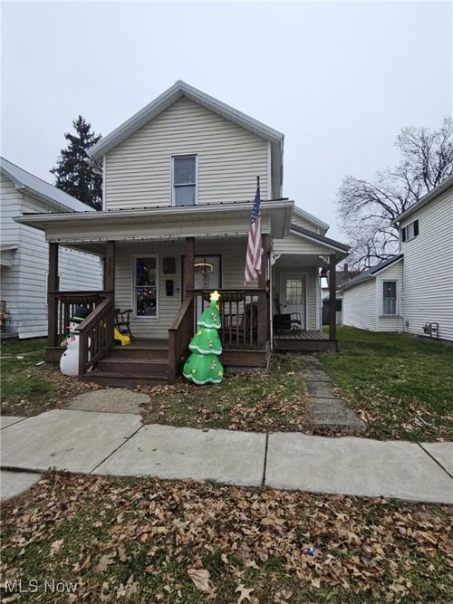 513 S 10th Street, Coshocton, OH, 43812 | Card Image