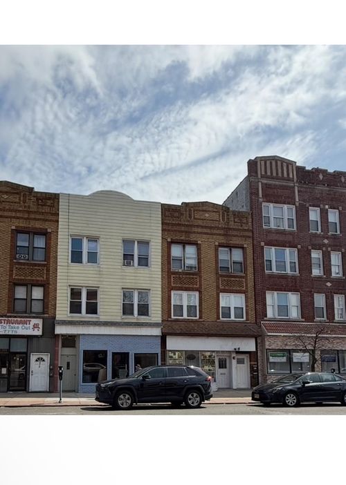 apt2-872 Broadway, Bayonne, NJ, 07002-3054 | Card Image