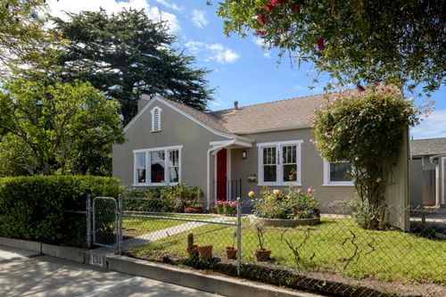 1705 Mountain Avenue, SANTA BARBARA, CA, 93101 | Card Image