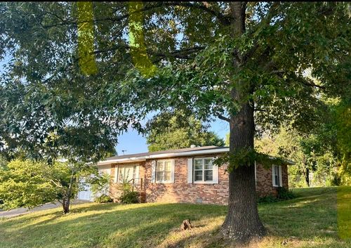 250 S 12th St, Mammoth Spring, AR, 72554-8010 | Card Image