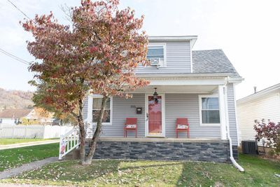 326 Poplar Ave, House other with 3 bedrooms, 2 bathrooms and null parking in Moundsville WV | Image 1