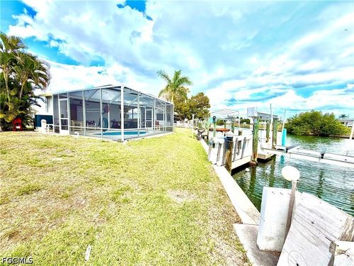 3783 Cherry Ln, SAINT JAMES CITY, FL, 33956-2278 | Card Image