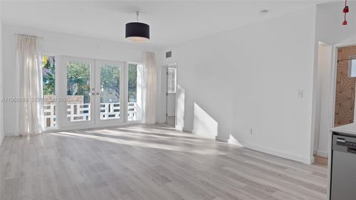 1561 Jefferson Avenue, Miami Beach, FL, 33139 | Card Image