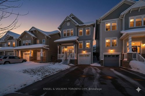 102 Pearl Dr, Orillia, ON, L3V0A7 | Card Image