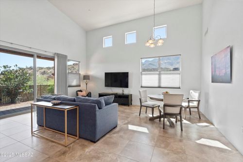 1759 E Via Colomba Bianca, Oro Valley, AZ, 85737-6061 | Card Image