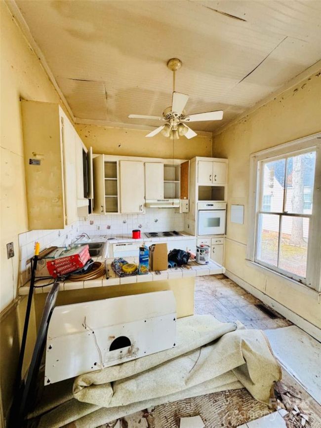 226 Huger St, House other with 4 bedrooms, 2 bathrooms and null parking in Cheraw SC | Image 18