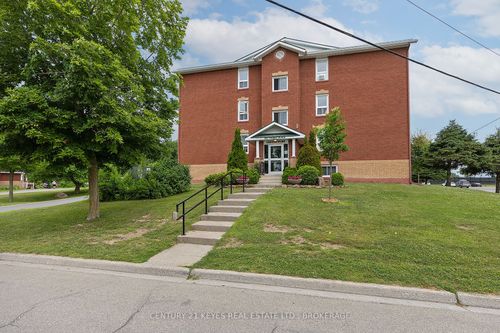 402-550 Talbot Pl, Gananoque, ON, K7G3C6 | Card Image