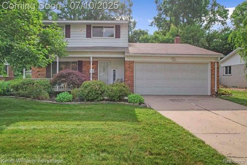9157 Hackberry Ave, Plymouth, MI, 48170-4158 | Card Image